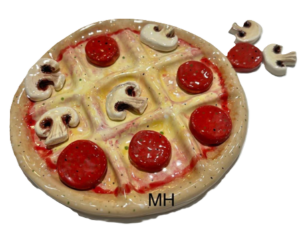 ceramic tic tac toe board that looks like a pizza with mushrooms and pepperonis as the game pieces